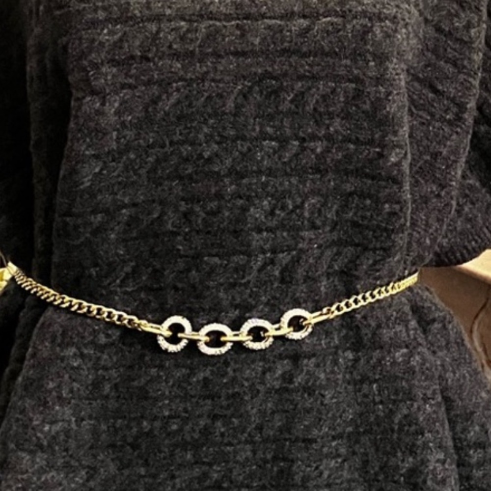 Elegant Gold Chain Belt - Picture 2 of 5